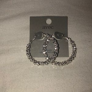 Sliver hoop earrings
